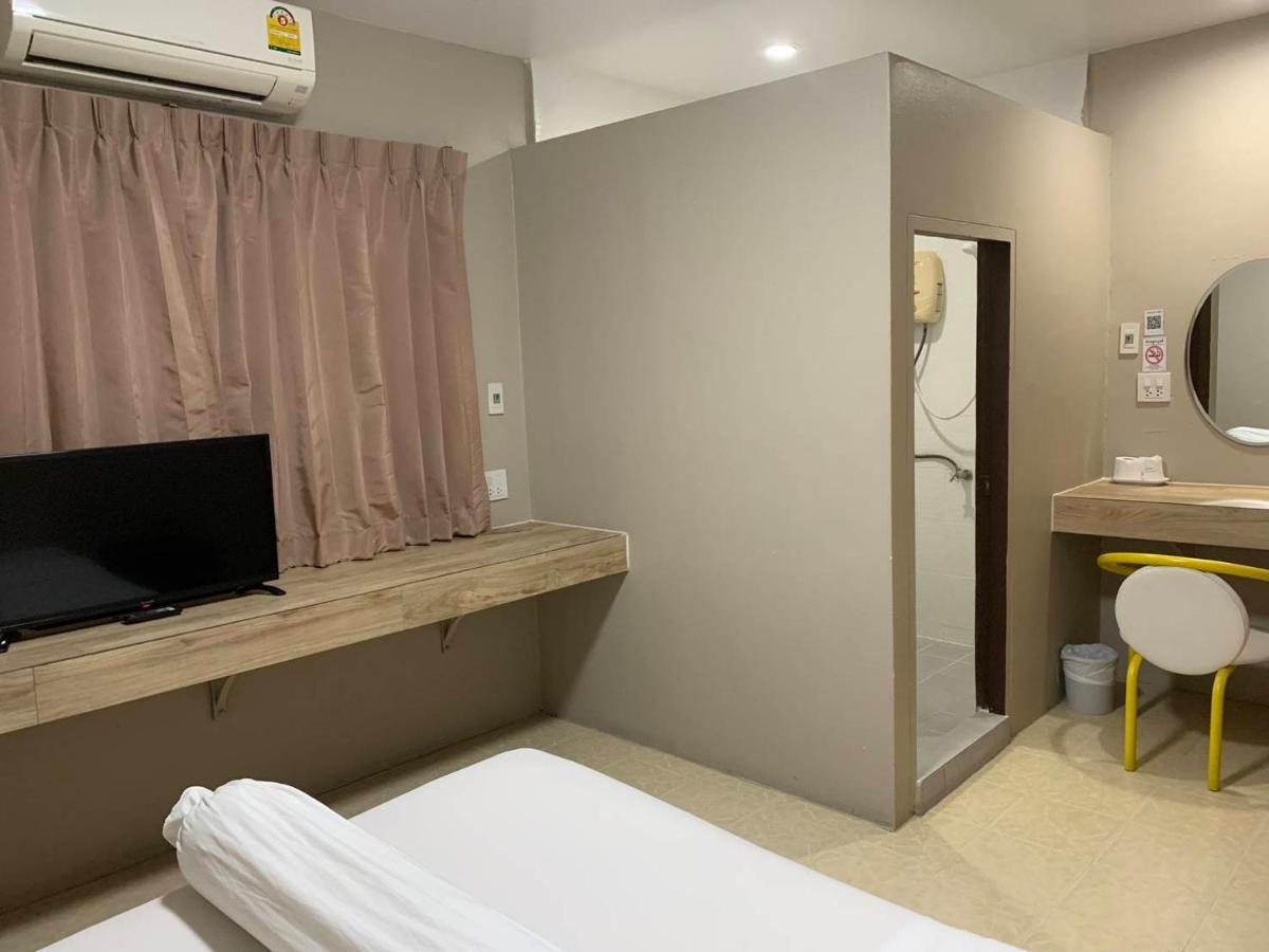 פיטסנולוק Lithai Guesthouse מראה חיצוני תמונה
