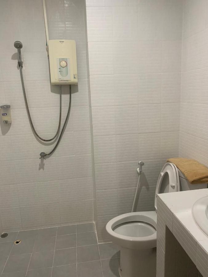 פיטסנולוק Lithai Guesthouse מראה חיצוני תמונה